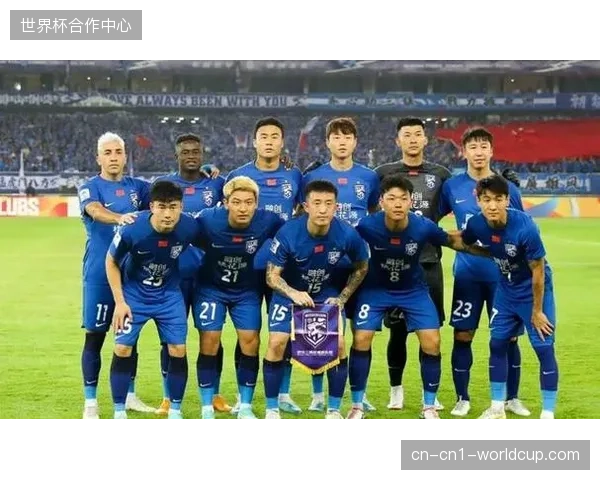 武汉三镇凭借中场高强度绞杀，客场逼平传控占优的上海申花